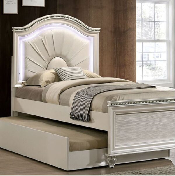 Alexis Leatherette Upholstered Bed in Pearl White - Image 3