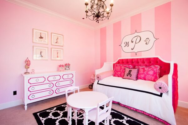 Newport Cottages Beverly Bed with Tufted Panel - Image 2