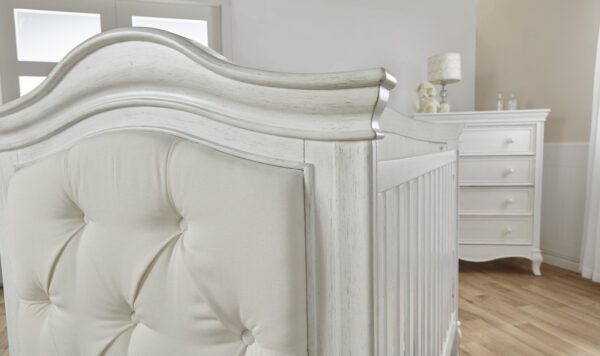 Diamond Classic Crib in Vintage White - Image 4