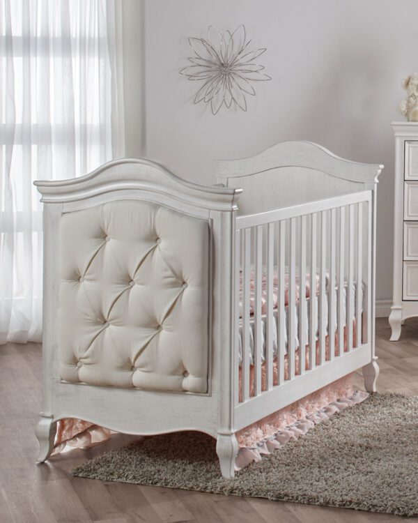 Diamond Classic Crib in Vintage White