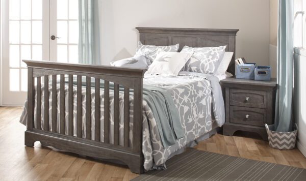 Regina Forever Convertible Crib (Distressed Granite and Vintage White) - Image 4