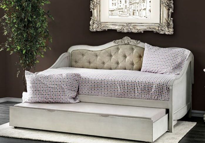 Bellina-Twin-Size-Tufted-Daybed-in-Antique-White
