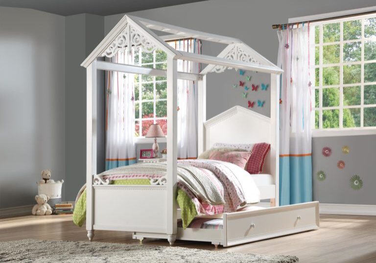 Cottage-House-Bed-in-White-768x573