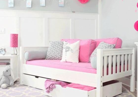 Daybed-with-Storage