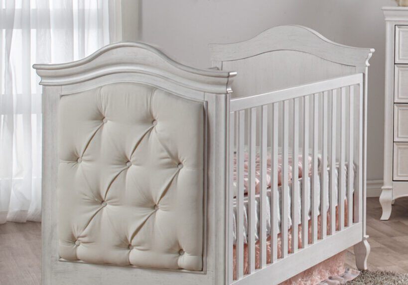 Diamante-Classic-Crib-in-Vintage-White-Solo