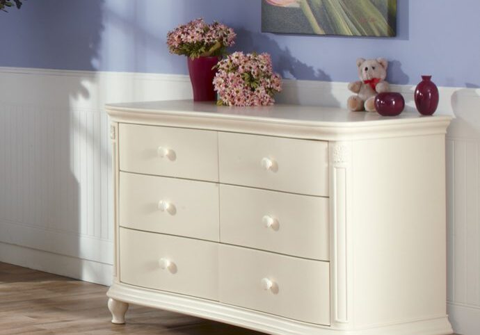 Gardenia-Double-Dresser-in-Dream-Finish