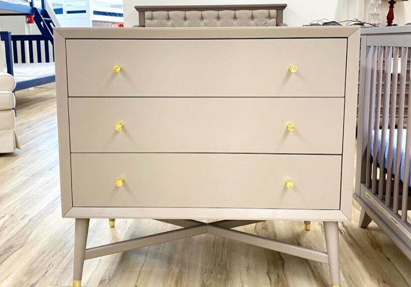 Mid-Century-Dresser (1)