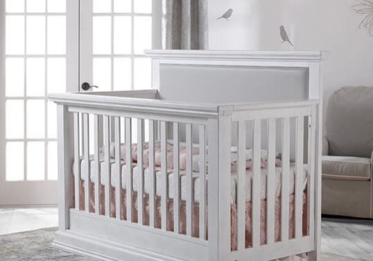 Moda-Convertible-Crib-in-Vintage-White