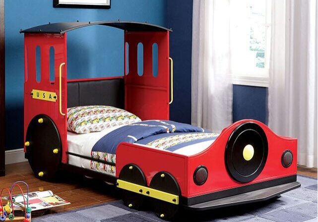 Retro-Express-Twin-Size-Train-Bed-in-Red-Yellow-and-Black