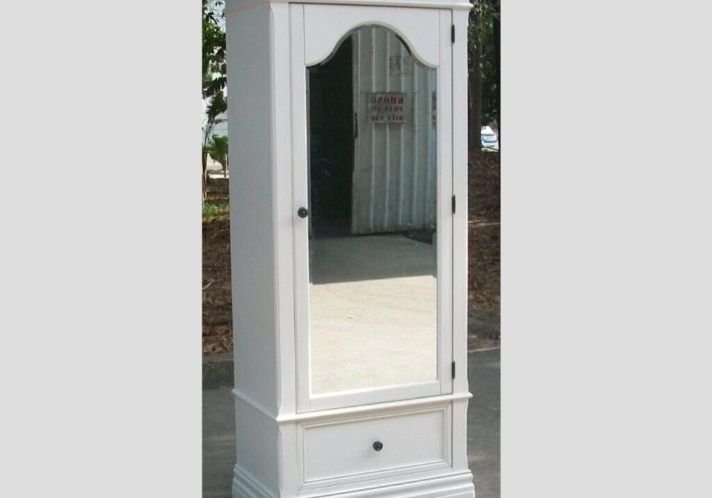 stella-baby-and-child-athena-armoire-main